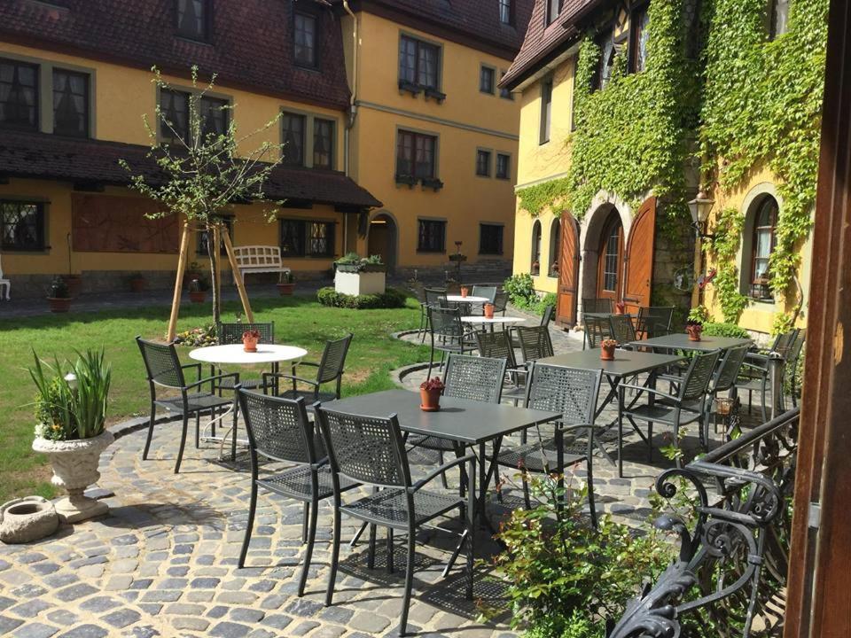 Hotel Leicht Biebelried Esterno foto