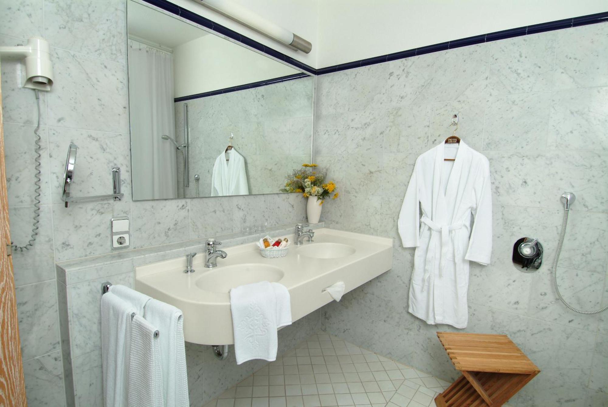 Hotel Leicht Biebelried Esterno foto